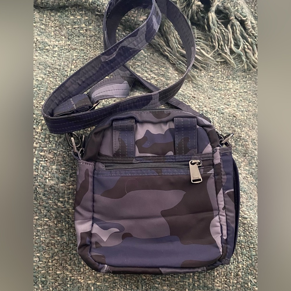 Lug BLU CAMO Crossbody, Spring Sale - Picture 3 of 6